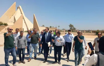 جانب من الزيارة 