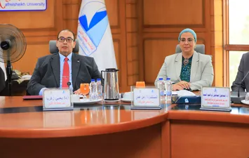 جانب من اللقاء 