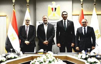دمج إنبي مع الشرقية