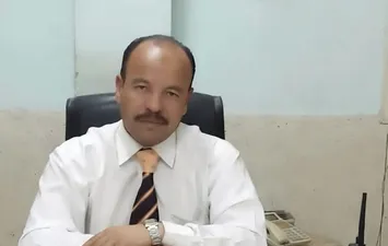 عبد التواب أحمد نائب رئيس حي غرب أسيوط 