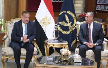  محافظ بورسعيد يزور مديرية أمن بورسعيد ويهنئ اللواء وائل رشدي بمناسبة توليه مهام منصبه مديرًا لأمن بورسعيد