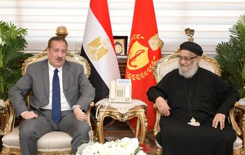 محافظ بورسعيد يستقبل وفد الكنيسة برئاسة الأنبا بولا  