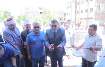 محافظ قنا يفتتح مسجد بقوص