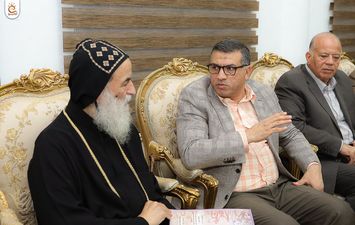 مطرانية نقاده وقوص مع المحافظ