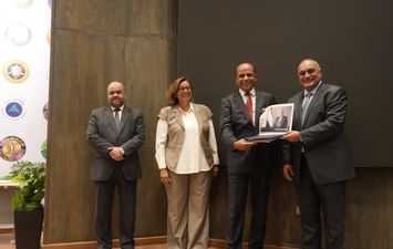 نائب وزير المالية 