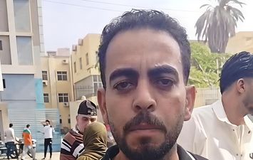والد الطفل 