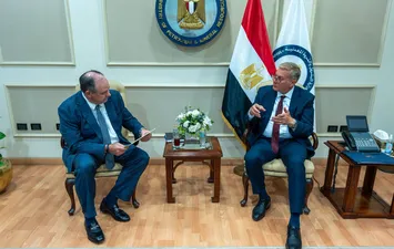 وزير البترول 