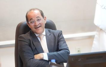 وزير المالية 