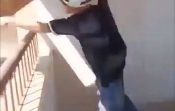 فيديو متداول 