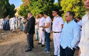 متابعة مدير الأمن 