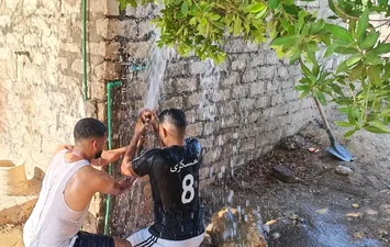جانب من التركيب 