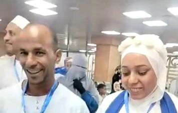 العروسين 