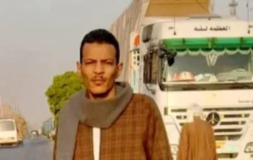 صوره الشاب