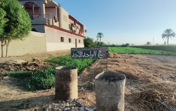 جانب من قطعه الارض 