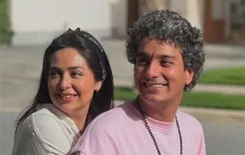 محمد محسن وزوجته هبة مجدي