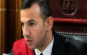 القاضي المزيف