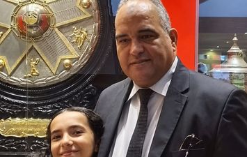 الاب وابنته