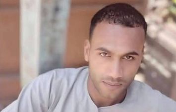الشاب حسام حسن