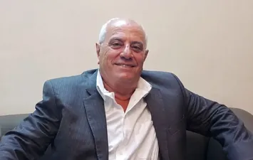 اللواء المتقاعد عادل عيسى