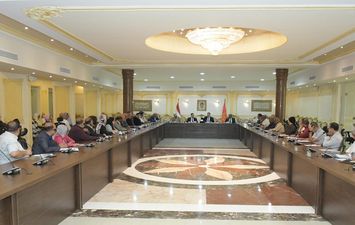 جلسة المجلس التنفيذي لمحافظة بورسعيد 