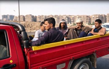 عربات نقل المواطنين 