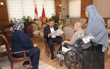 محافظ بورسعيد يوجه رؤساء الأحياء بالمرور على الكافتيريات لمواجهة مصادر الضوضاء التي تمثل ازعاج للمواطنين 