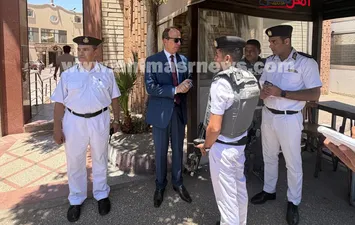 مدير أمن سوهاج يتفقد الخدمات الأمنية بميدان الثقافة
