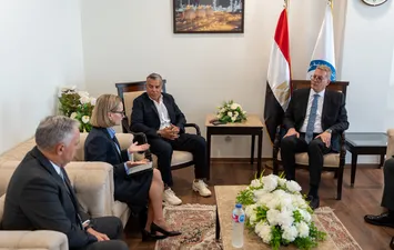 وزير البترول