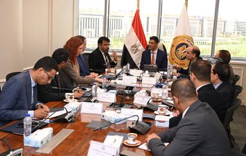 وزير الصناعة
