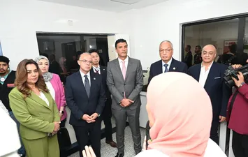 وزير الصناعة 