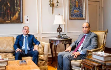 وزيرا المالية والخارجية 