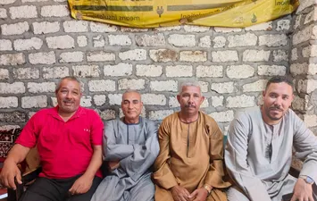 اول ظهور اسره الصغير