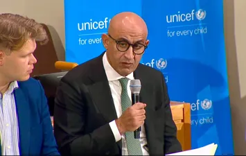 محمد عبد اللطيف وزير التربية والتعليم 