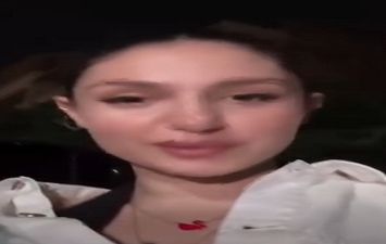 فتاة تزعم منع والدتها من دخول مطعم شهير بالزمالك