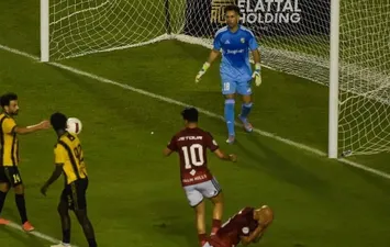 الأهلي والمقاولون العرب 
