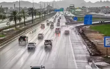 أمطار رعدية غزيرة تضرب مكة المكرمة