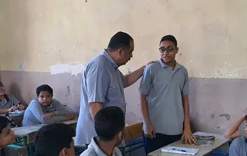 وكيل وزارة التربية والتعليم بمحافظة الأقصر