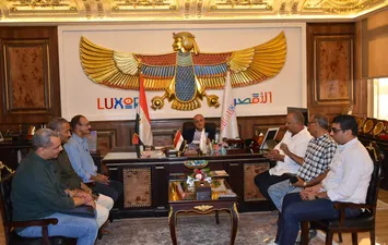 اللقاء