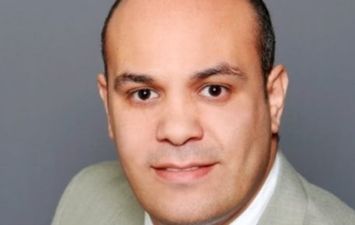 د. أحمد الجندي، أستاذ الفيزياء المشارك بجامعة تكساس