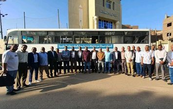 الاتوبيس الطائر 
