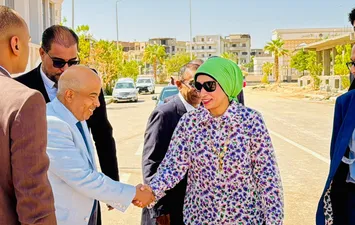 رئيس جامعة الأقصر