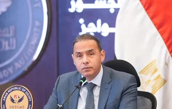 اسلام عزام رئيس هيئة الرقابة المالية 