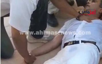 اعتداء عاملة علي مدير مدرسة بمطروح