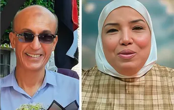 الأخصائية والمدرس