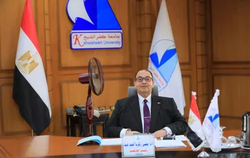 الدكتور يحيى زكريا عيد، رئيس جامعة كفر الشيخ 