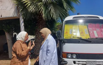الدكتورة ريم مصطفى في جولاتها بالقوافل الطبية 