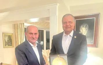 رئيس هيئة الاعتماد والرقابة الصحية والسفير أسامة الهادي، سفير جمهورية مصر العربية لدى أيرلندا