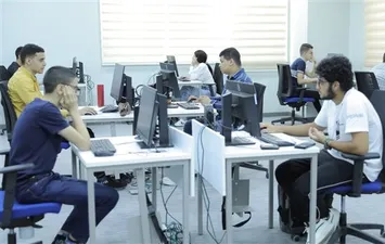 تقليل الاغتراب للدبلومات الفنية