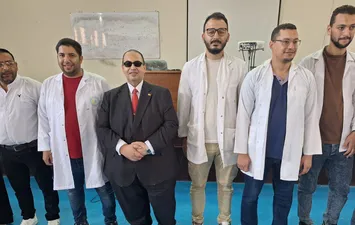 جانب من تفقد الكشف الطبي للطلاب الجدد