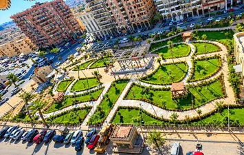 حظر قطع الأشجار نهائياً&hellip; محافظ بورسعيد يوجه بزيادة التشجير والمسطحات الخضراء بكافة مشروعات التطوير.